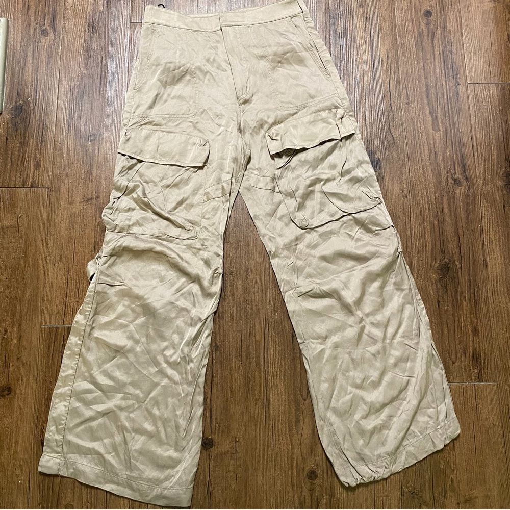 Wide Leg Cargo Pants in Light Khaki